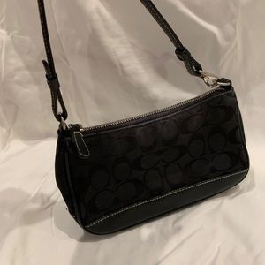 Classic Coach Signature bag